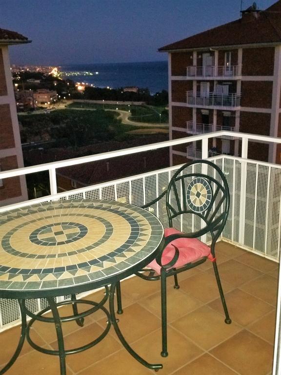 Helena Seaview & Beach-Apartment Montgat Exterior foto